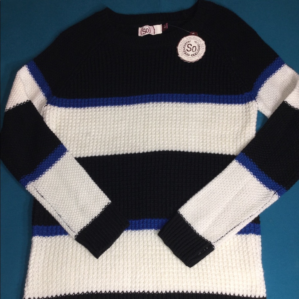SO Women’s textured pullover sweater Small NWT